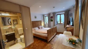 Beautiful guest room in the center of Vogtareuth | Rinser - Image 1