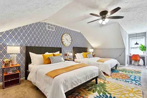 GA’s Peaches - Where Modern Meets Southern Comfort - Image 4