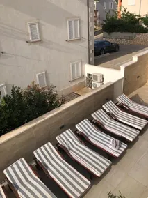 Villa royale with shared pool - Image 4
