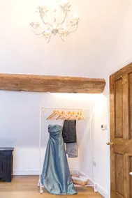 Beautiful historic country coach house in Staffs - Image 5