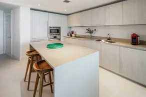 GreatOceanView BeachFrontHyde@23Floor*FreeParking* - Image 3