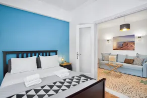 Retro Chic 1-BDRM in Lively Koukaki near Acropolis - Image 2