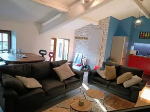 New York T3 Loft with Pool - Image 4