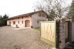 Quiet 4-star family cottage, large green spaces - Image 3
