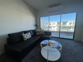 Spacious 2BR 2Bath City Views, Parking & Bathtub - Image 5