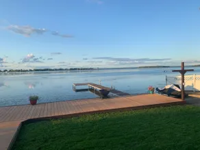 ”GEORGEous” Retreat: Oneida Lakefront - Image 5