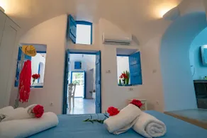 Bonita Santorini Cave - Image 2