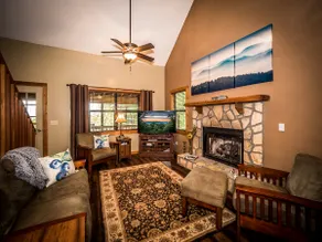 🍁 Helen's Huckleberry Cabin - iWiFi, 🐶 venlig, 💦 Boblebad, pejs, 🔥 pit - Image 4