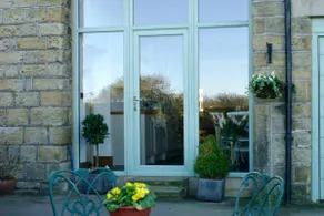 Superb conversion with spectacular views - Image 3