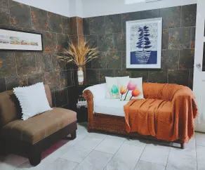 suite with garage, independent - Image 4
