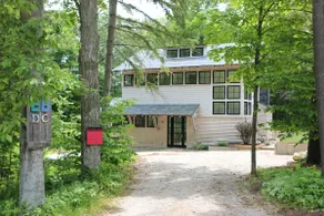 Ellison Bay Eclectic Style Cottage - Image 3