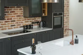 Designer Cotswold post house with external sauna - Image 3