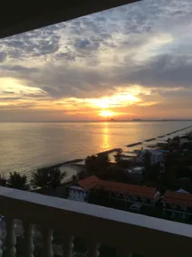 The Beach Suite 64 Sqm, Ocean View, 11th Floor - Image 2