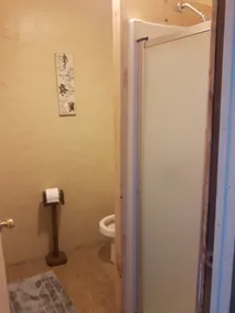 Beautiful studio apartment. Pet friendly - Image 5