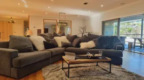 Luxury Blue Mountains | 7BR | Private Cinema - Image 2