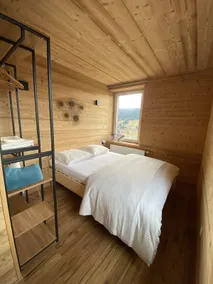 Acacia Chalet & Private Jacuzzi - Image 3