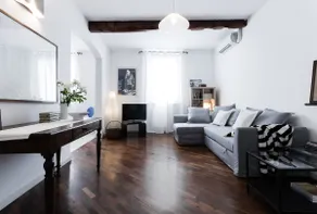 Casa Maltoni, luminous apartment in charming road - Image 4