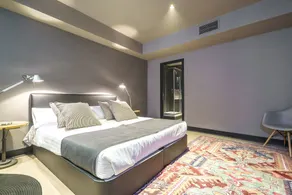 Valencia Luxury - Boutique Peace - Image 2