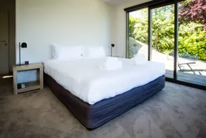 Lismore Luxury 2, 5 mins walk to town, lake views - Image 4