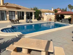 Al fresco living with private pool - Image 5