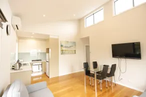 Seal Two Bedroom Sea View Condo - Apollo Bay - Image 5