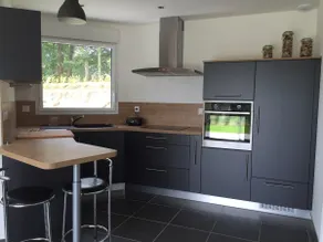 Very beautiful new **** villa located 2 minutes walk from the sea and 5 minutes from shops - Image 4