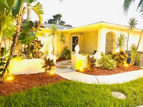 NEU !Umgestaltetes, komplett neues, geschmackvoll eingerichtetes Haus mit Pool Blick hinein 🏝☀️ - Image 2