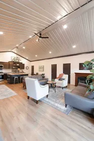 Bushplane Hangar HomeRUNWAY*Chic/Luxury AuroraViews - Image 3