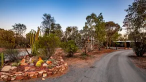 Sturt Desert Pea House - Image 3