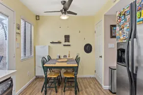 Luxurious, modern, smart and comfortable home. - Image 4