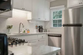 Little White Cottage/Walk to Expo Center - Image 3