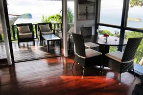 Beach House with Great Ocean View! - Image 3