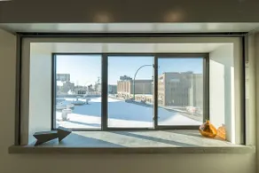 #1 Executive Stay Condo, close to HSC and UofW - Image 5