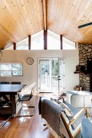 Renovated cabin, close to town, Lake & activities - Image 5