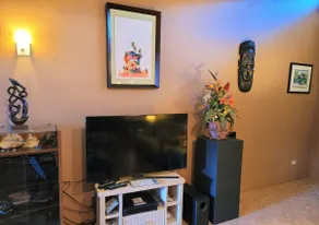 Beautiful Townhouse awaits you. - Image 3