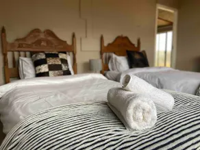 Swartberg Pass Cottages - Kobus Se Gat - Image 5