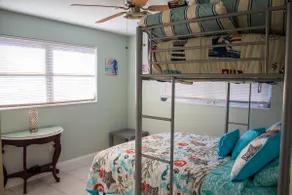 NEAR BEACH/ FENCED DOGGIE AREA! COZY BEACH HOME! - Image 4