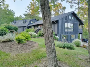 Whimsical Escape! Black Top Retreat. - Image 4