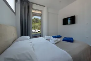 Villa SunBlue • Pool • Seaside • Walk to Beach - Image 4