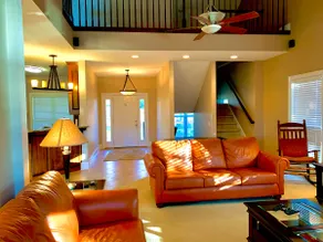 Large Lake Front Home. Pet Friendly. Close to I85. - Image 5