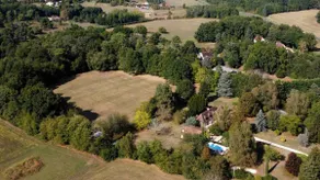 Large house with heated swimming pool and spa on a 4-hectare property - Image 4