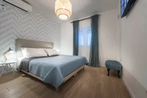 Bougainvillea Beach House Apartment 6 - Image 5