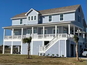 Beautiful Custom Beach house, beach view, pools - Image 3