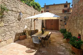 La Terrazza, historic Tuscan stone residence with garden and terrace in Cetona - Image 5