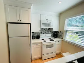 Breeze Housing Company - Image 2