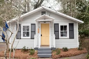 Summerville Schoolhouse Retreat - Image 4