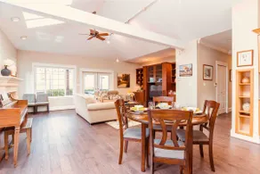 LUXURIOUS 8BR+6 BA in Central Van❤️Jacuzzi+Sauna - Image 3