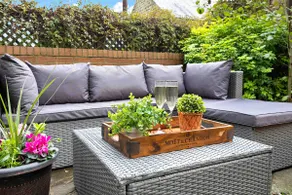 The Stanley Suite-1 bedroom apt Dog friendly/Patio - Image 3