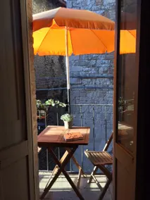 Stylish & Quiet Apartment in Central Todi - Image 3
