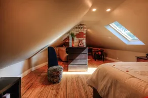 Beautiful Quiet Kitchener Loft - Image 2